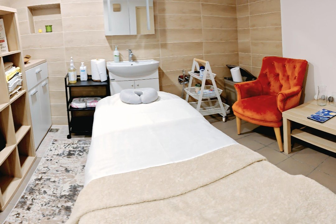 Yanna Art MASSAGE, Forum Cinemas, Vilnius