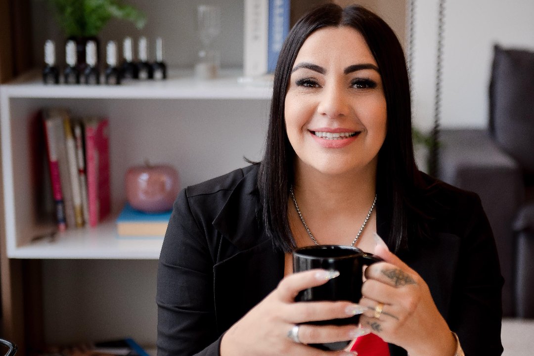 Karina Izquierdo Designer de Unhas, Costa da Caparica