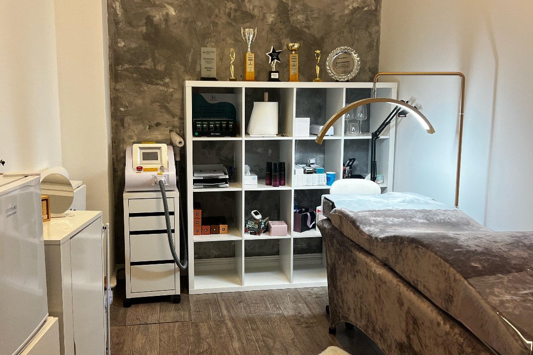 HV Beauty, Castelldefels