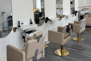 Mixed Creations Hair Studio