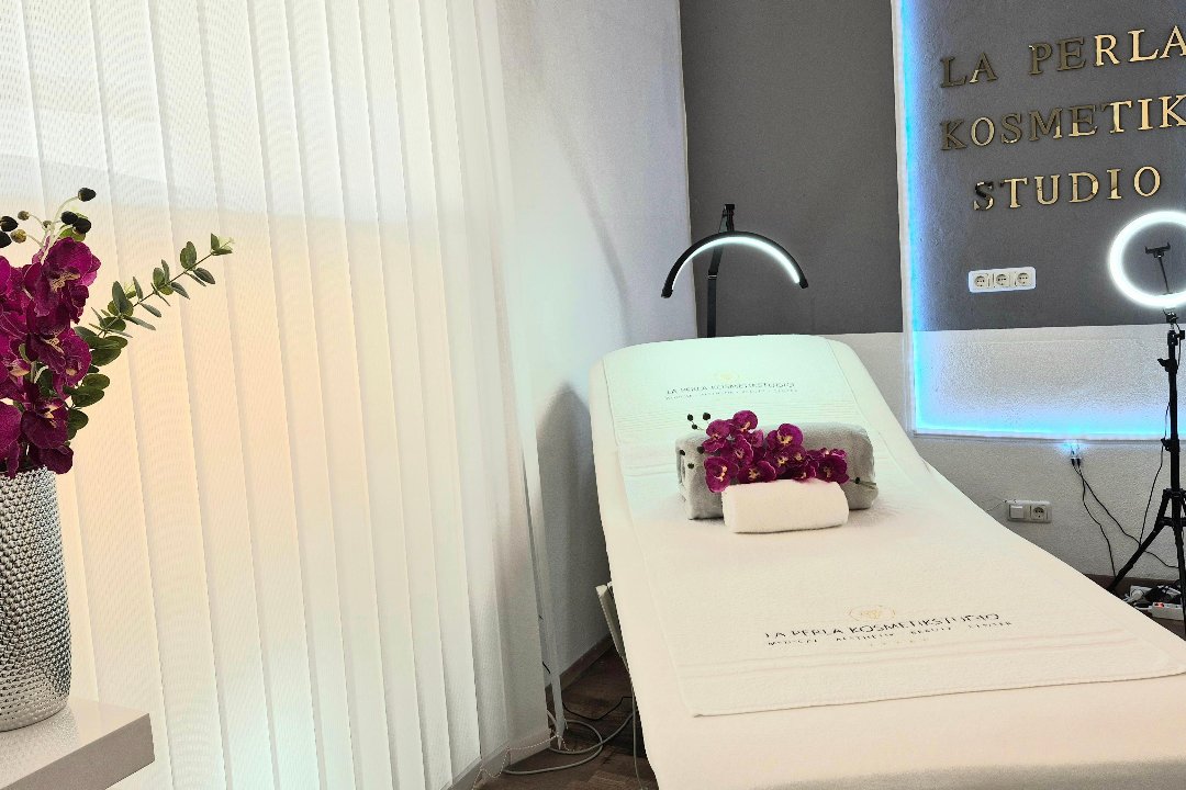 Kosmetikstudio La Perla - Anti-Aging & Problemhaut Expert, Altstadt, München