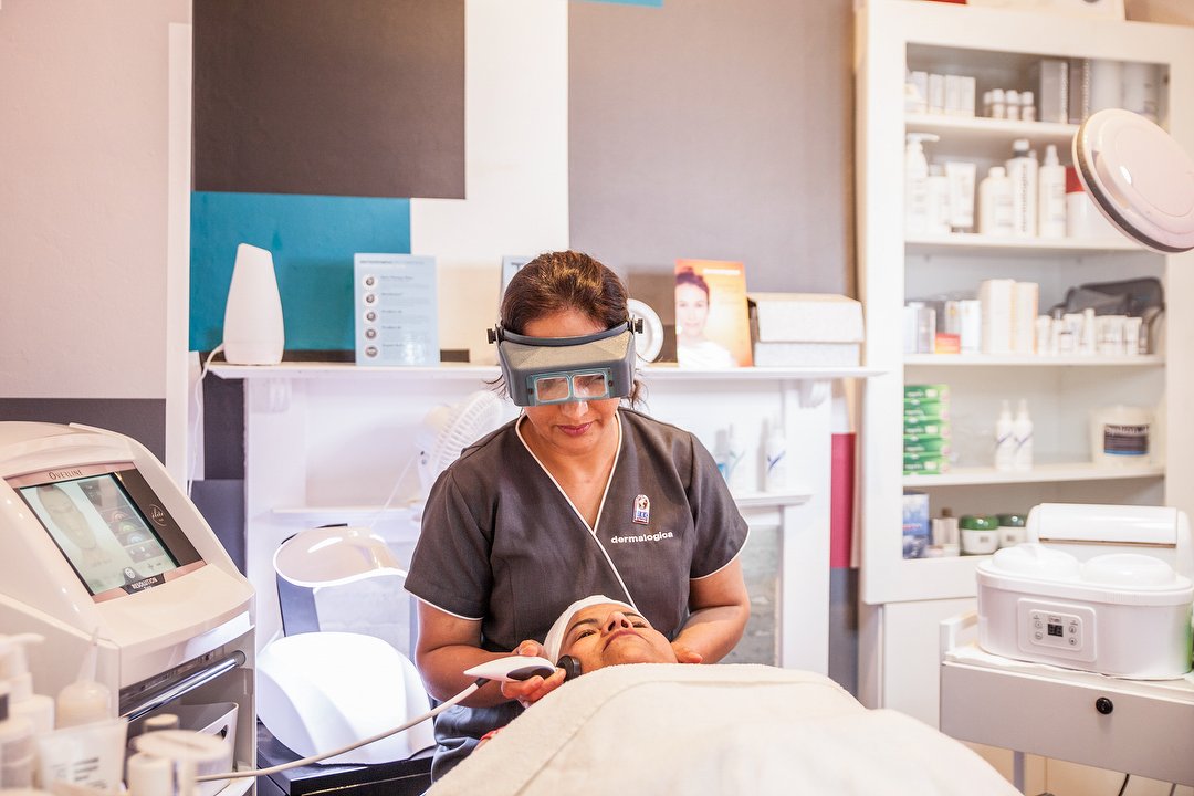 Ranjeet's Beauty, Feltham North, London