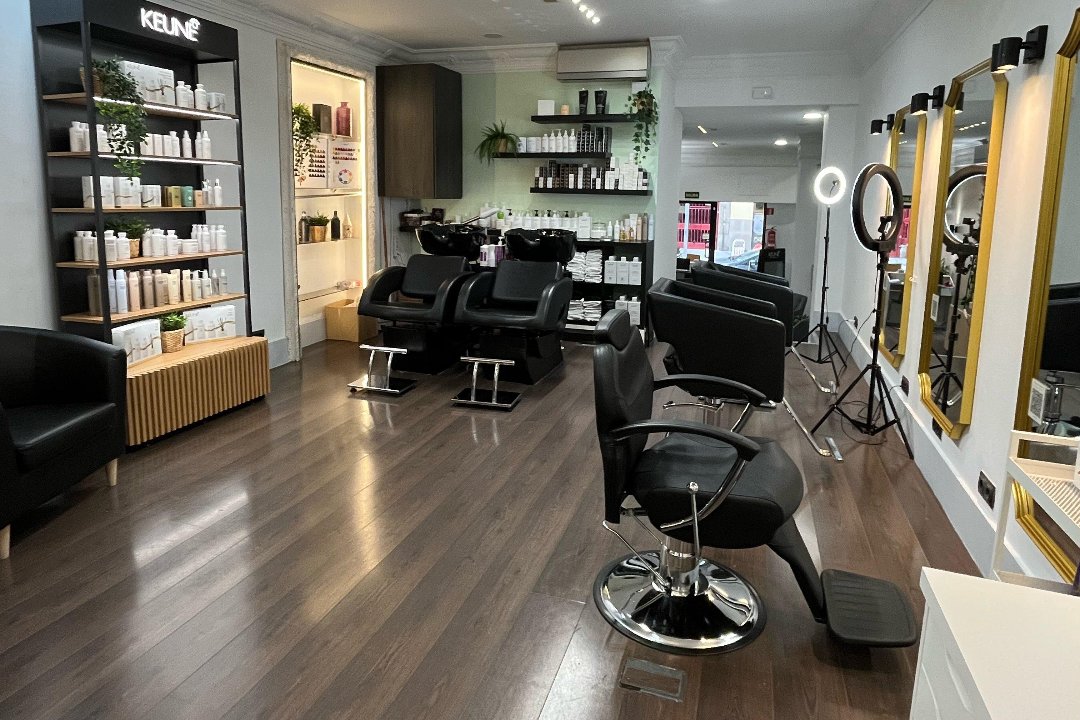 Simone Alves Hair & Beauty, Madrid
