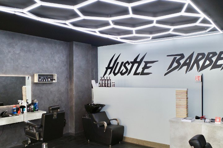 Hustle Barber - Barbier Roma - Photo de couverture - OneBooking