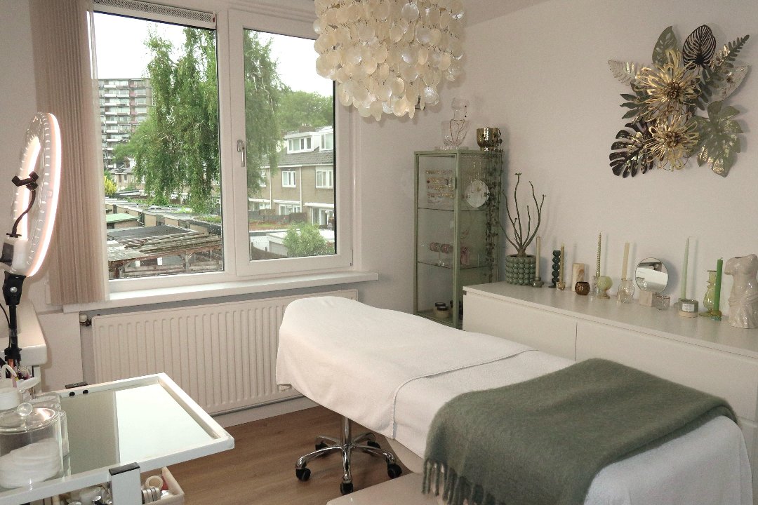 YK Beauty, Schiedam, Zuid-Holland