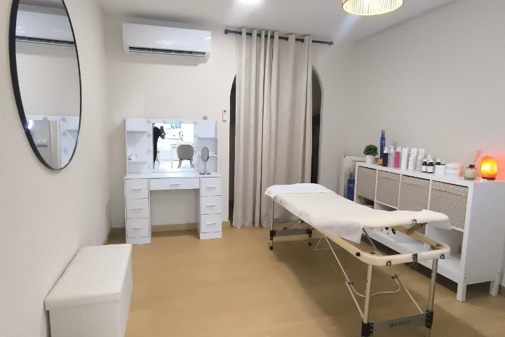 Ana Pérez Beauty Salon - Onglerie Granada - Photo de galerie - OneBooking