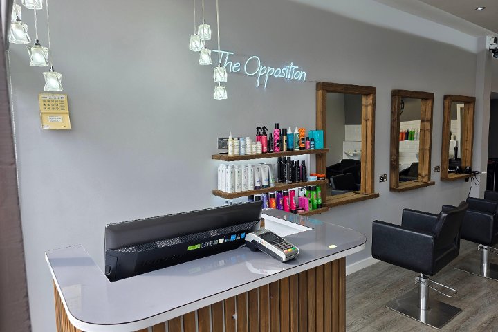 The Opposition Hairdressing - Coiffure Cross Gates - Photo de galerie - OneBooking