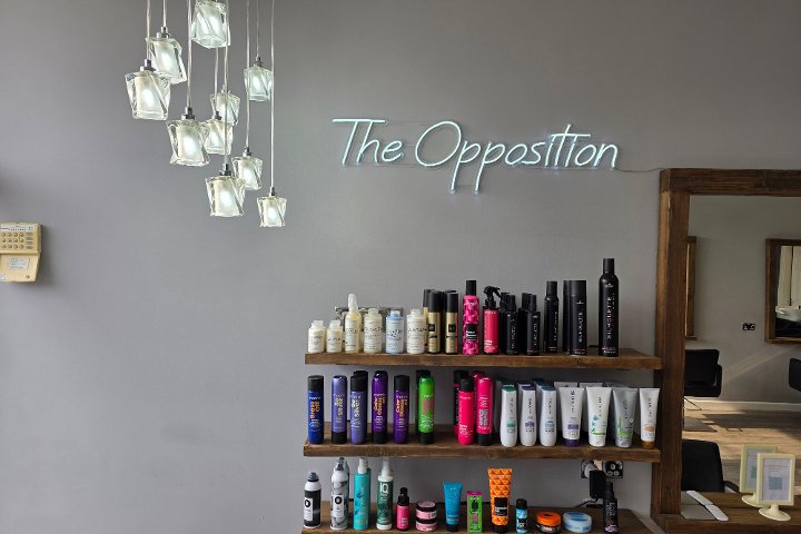The Opposition Hairdressing - Coiffure Cross Gates - Photo de couverture - OneBooking