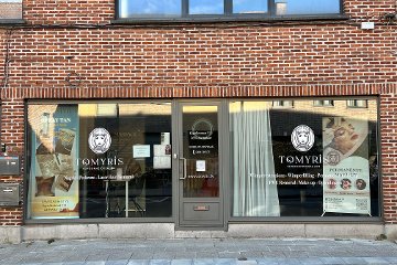 Sabeà Nagels/ Massage Tomyris salon ( Enkel voor dames )