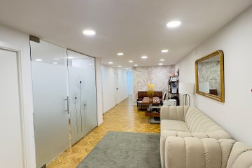 Dr. Víctor Andrés Mejia