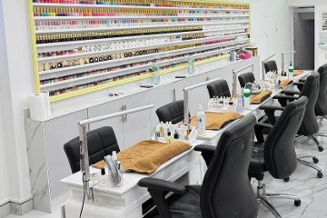 Lucy Nails