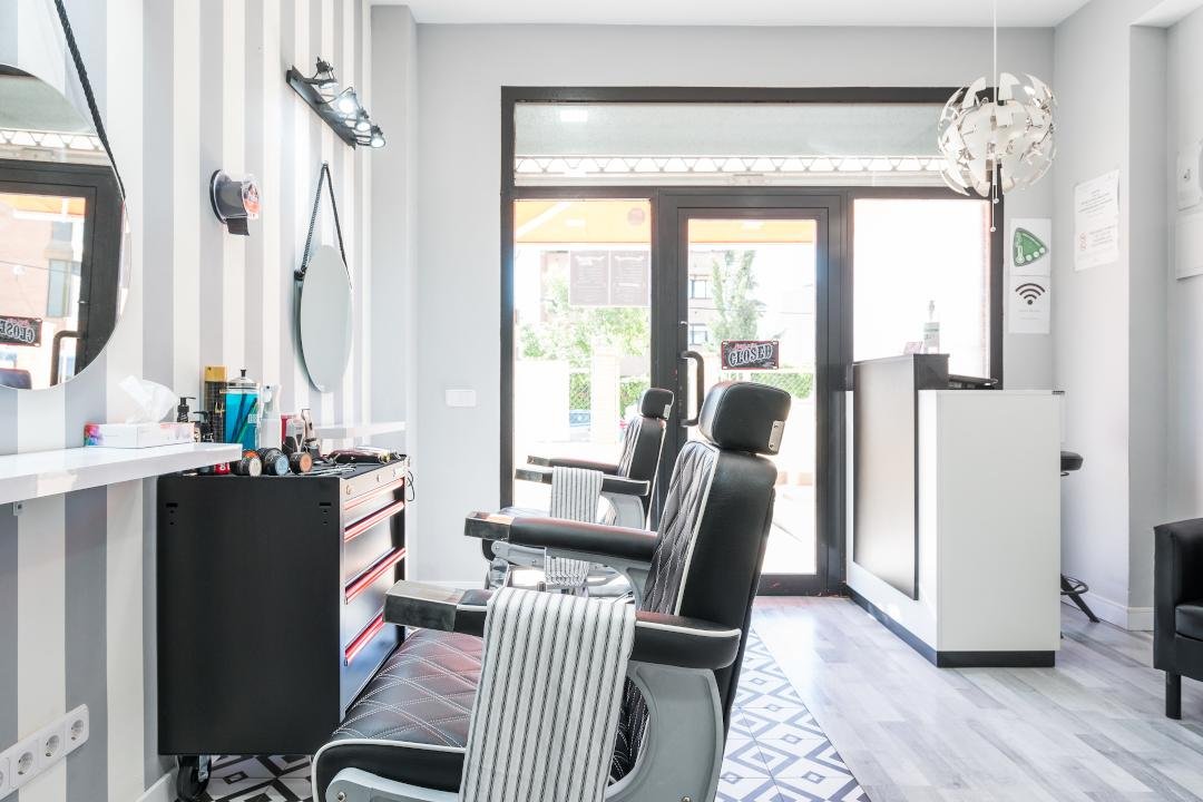 STUDIO19 Barbería-Peluquería, Calle de López de Hoyo, Madrid