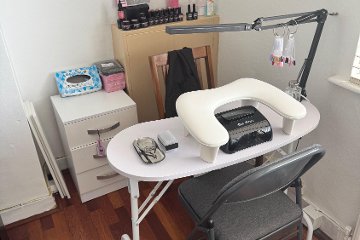 Esthetique Nails by Oksana