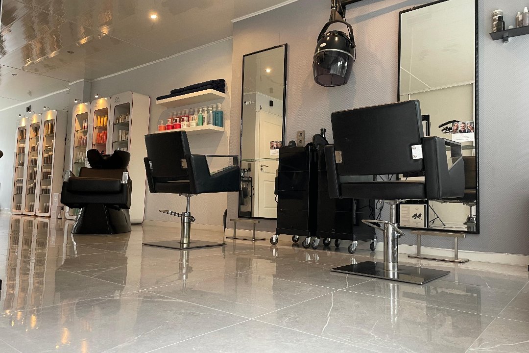Luxury Salon, Purmerend, Noord-Holland