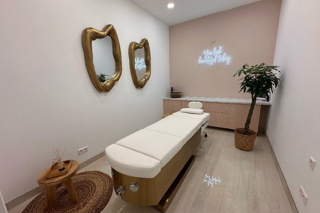 Beauty by Tuelay (Karia Friseursalon), Kornwestheim, Baden-Württemberg