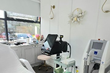 The Beauty Lounge by Ele