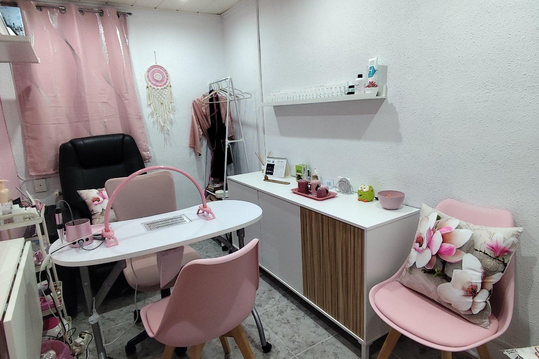 CrisCa Beauty Studio, Centre L'Hospitalet de Llobregat, Provincia de Barcelona