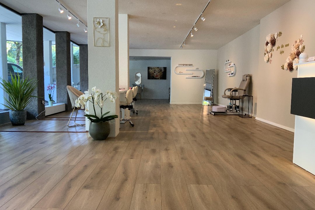 Alba 4 Beauty, Kloten