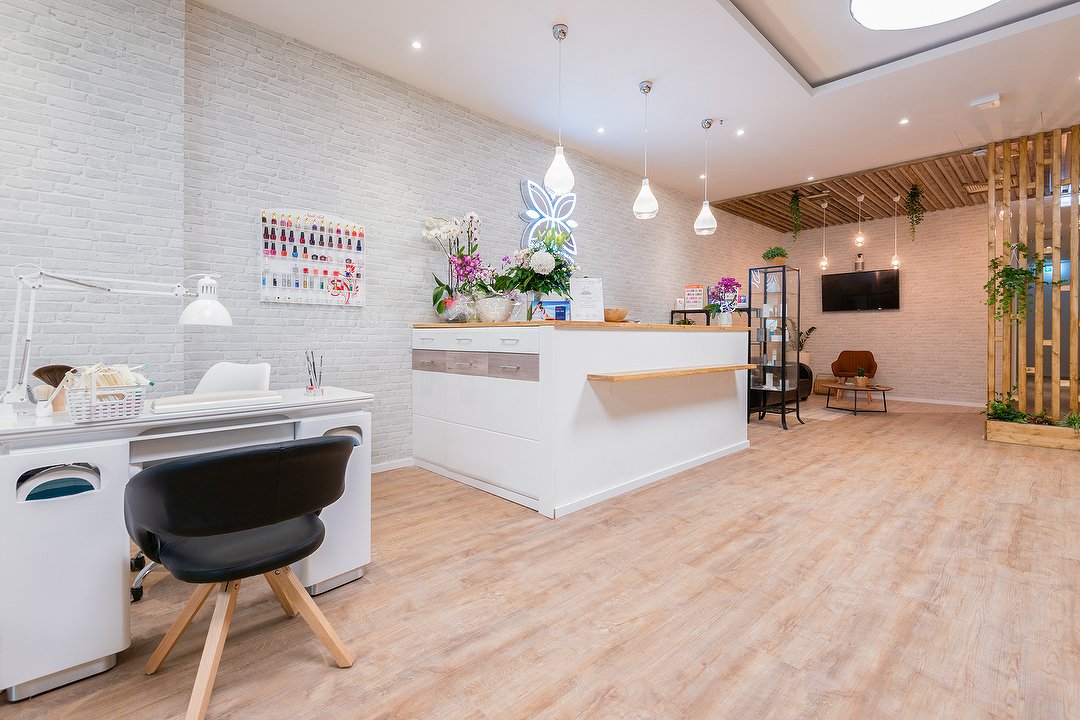 Beauty Island in den Gropiuspassagen, Neukölln, Berlin