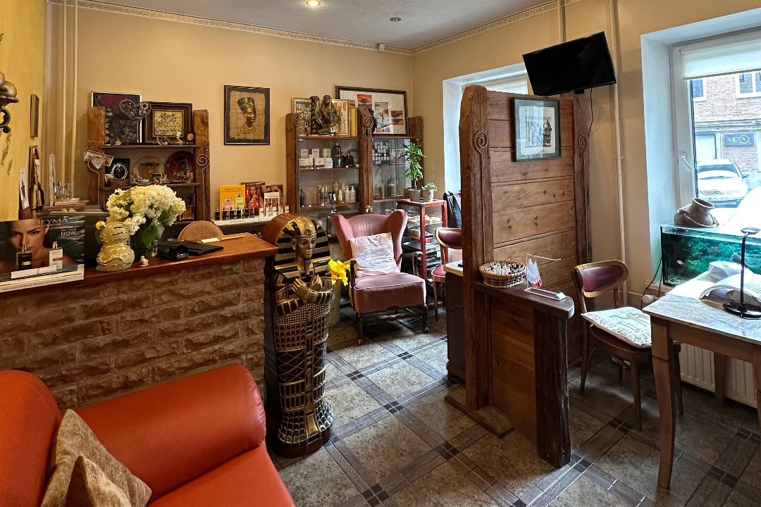 Nefertitė Grožio salonas, Tauro kalnas, Vilnius