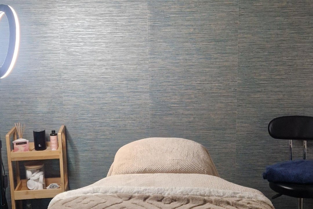 Urban Oasis Massage Therapy - Swinton Manchester, Swinton, Salford