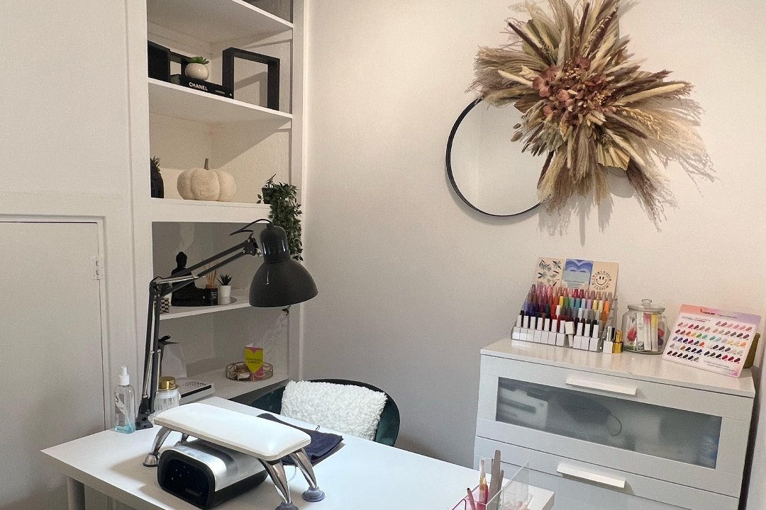 El Naturel Clinic, Altrincham Interchange, Trafford