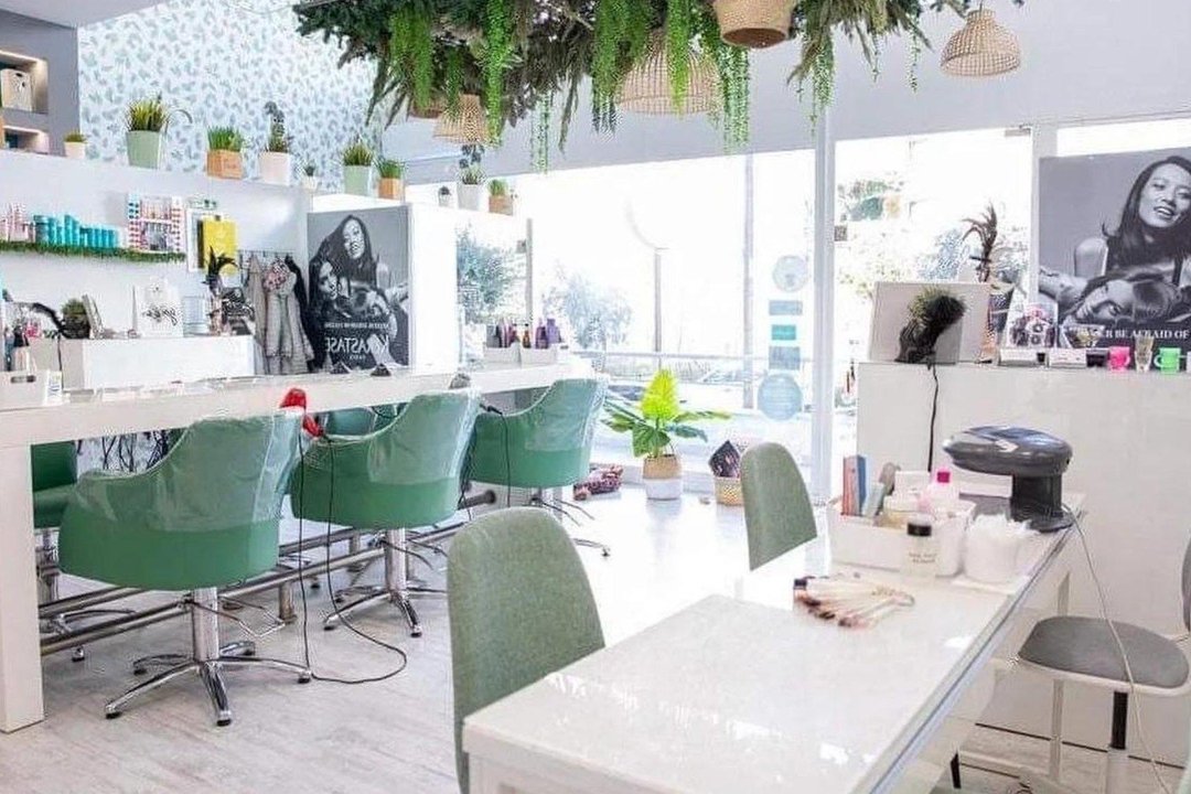 Irini's Casa of Hair, Kifisia, Αττική