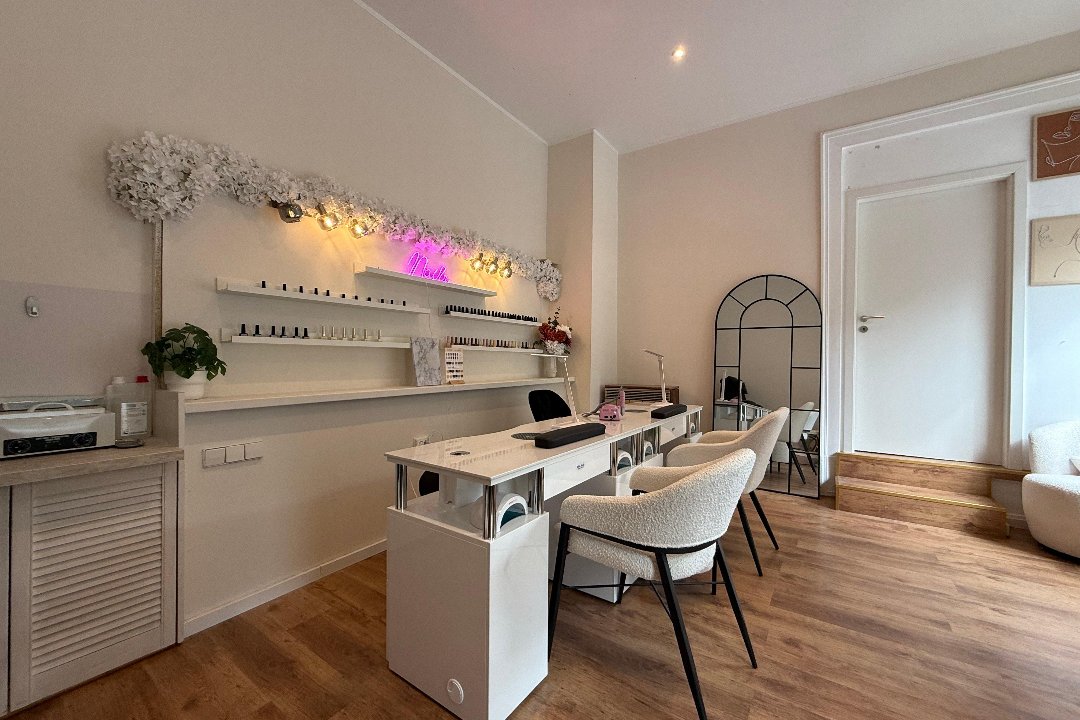 Shape Nails, Mitte, Stuttgart