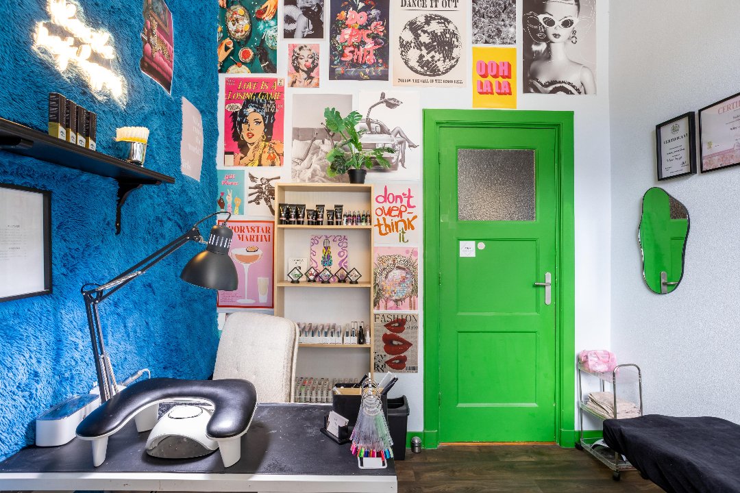Hadassa's Room, Azaleaplein, Den Haag