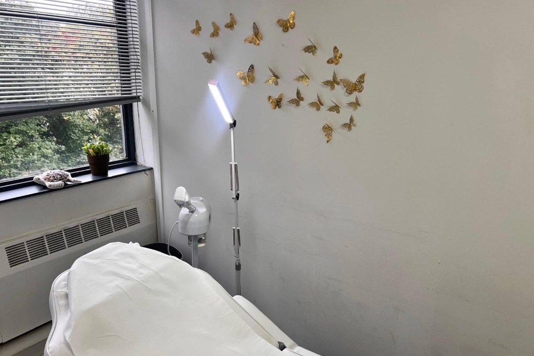 Gabriela Tanase-Mare Aesthetics, Chad Valley, Birmingham