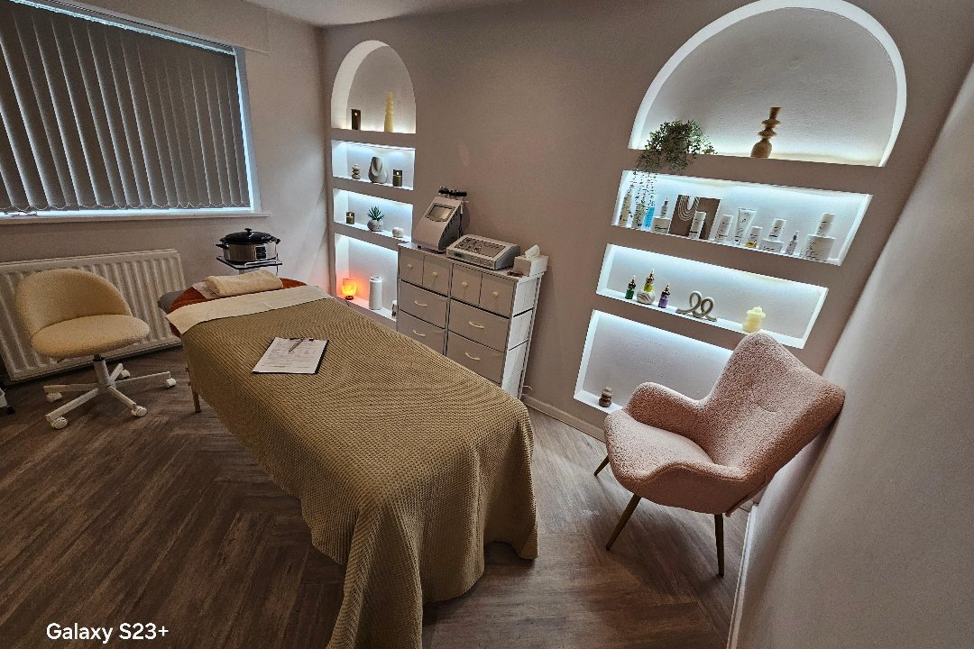 Royal Massage Therapy by Lilly, West Bromwich, Birmingham