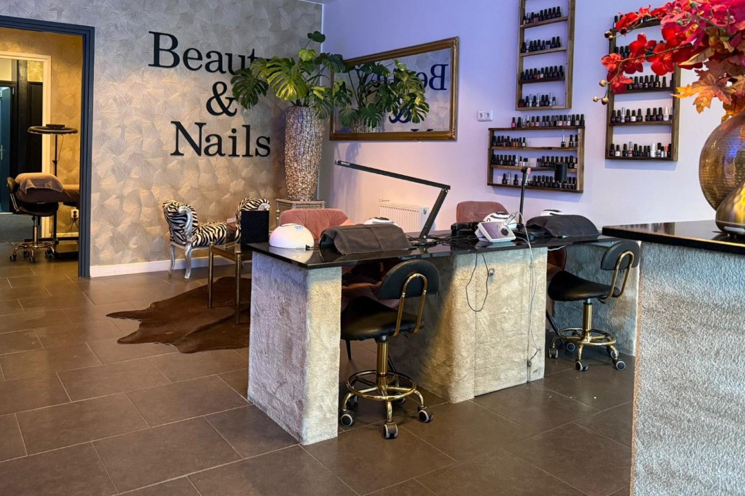 Beautysalon Queenz, Oosterweg, Groningen