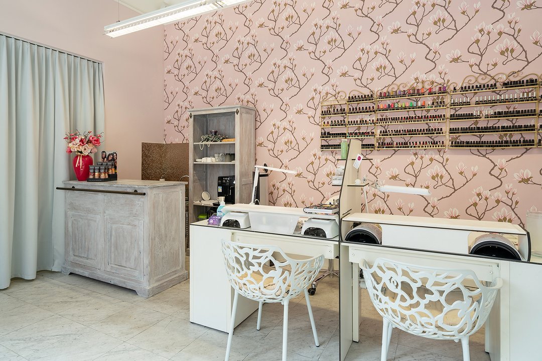 Happy Nails & Beauty, Kreis 4, Zürich