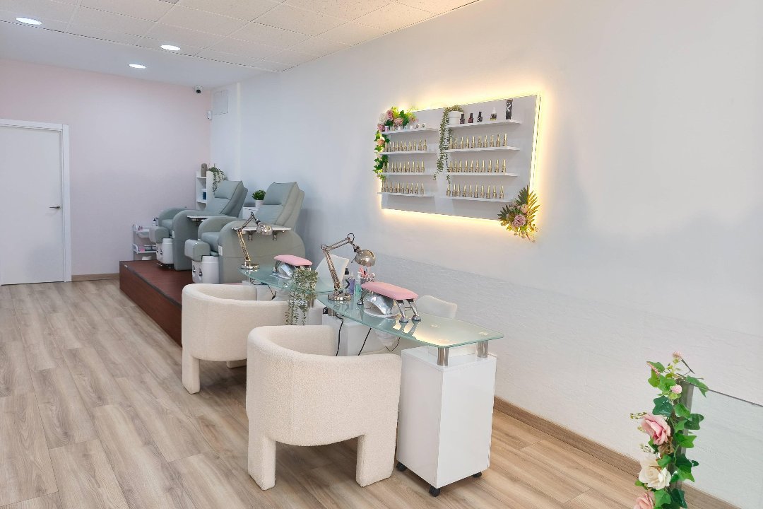 Leidy’s Paradise Centro de Estética & Nails, Valdeacederas, Madrid