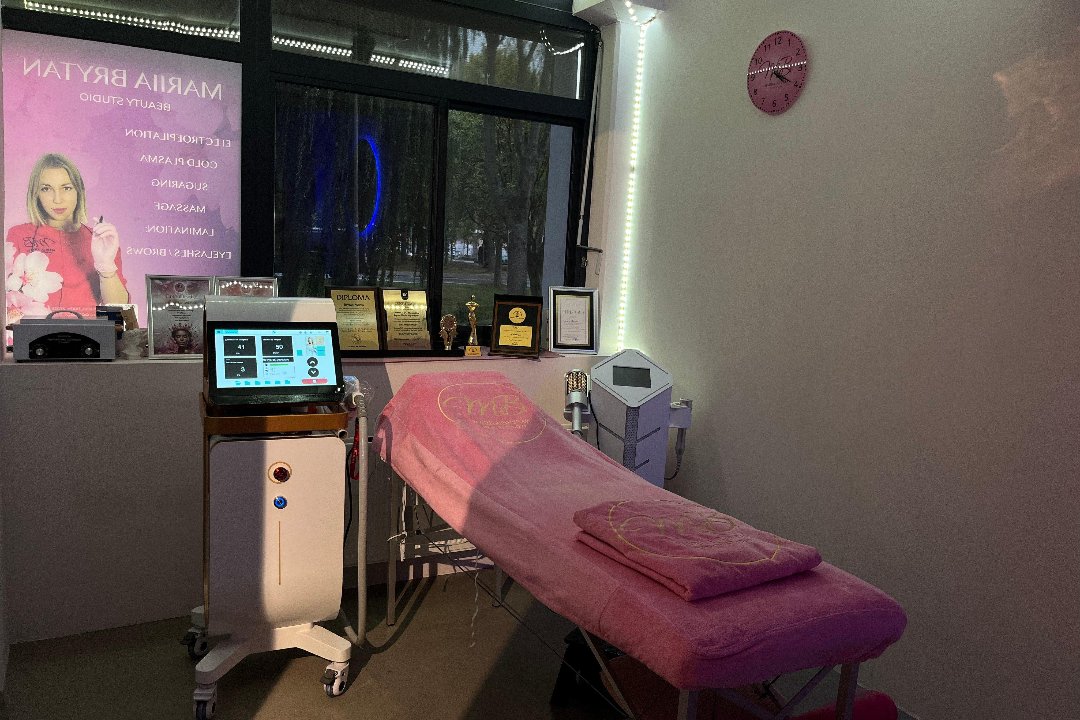 Beauty studio MB, Verrijn Stuartlaan, Zuid-Holland