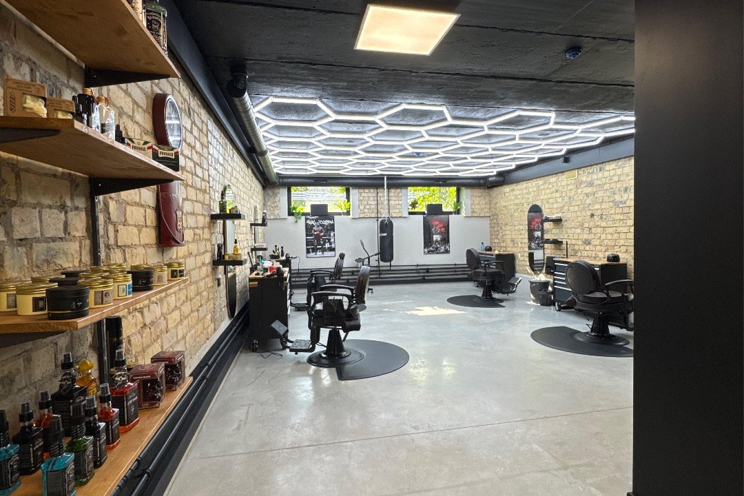 Broliai Barbershop, Vilkpede, Vilnius