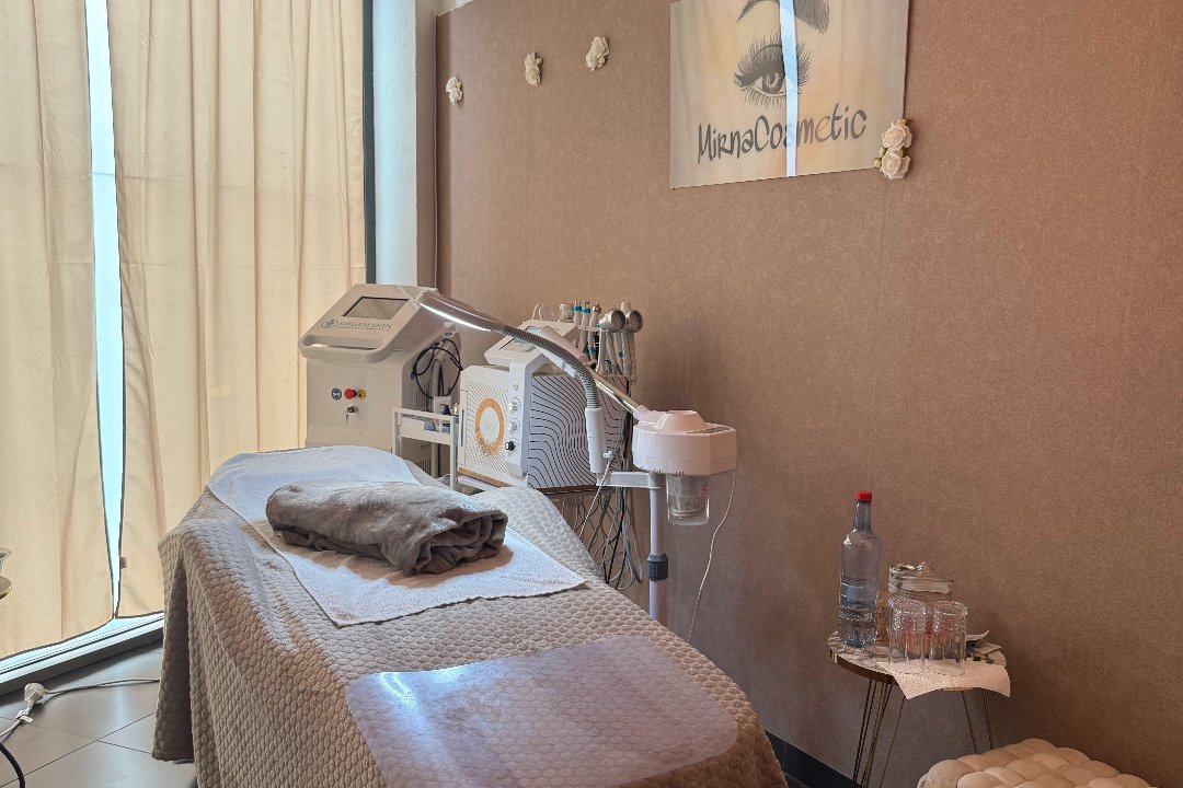 Mirna Cosmetic, Mörsenbroich, Düsseldorf