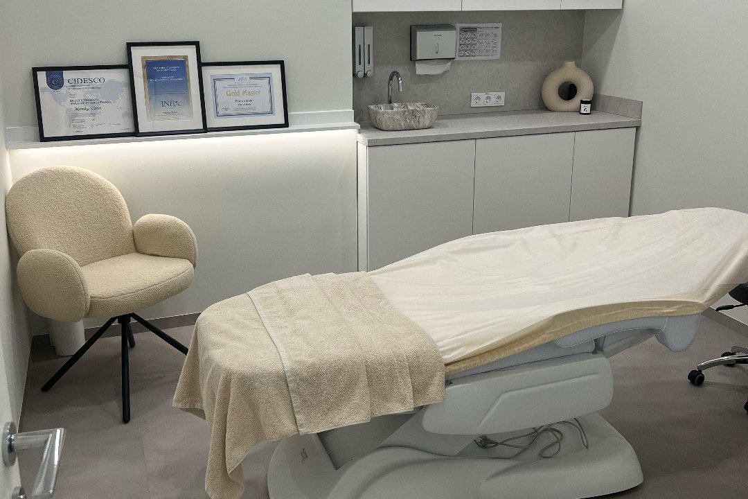 Kosmetologė Monika, Šiaures miestelis, Vilnius