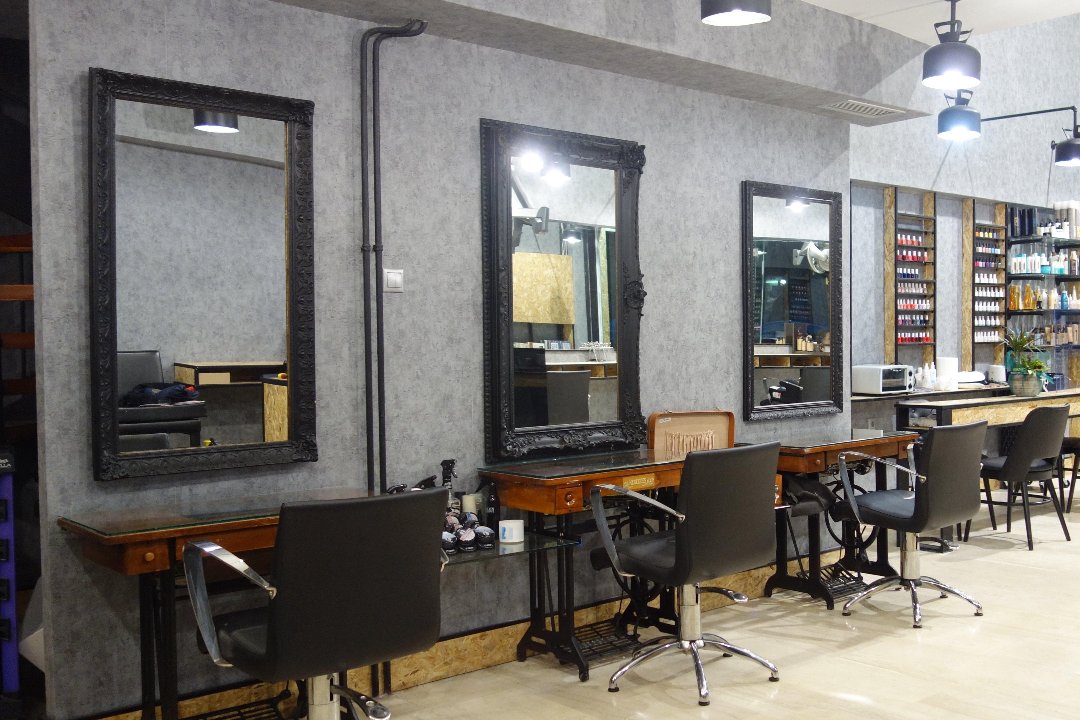 Hair Pistols, Kallithea, Αττική
