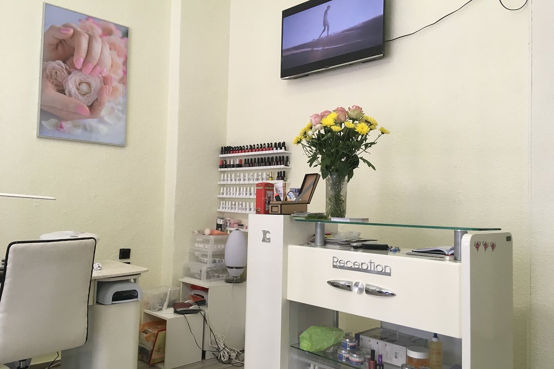 Louisa Nails, Moabit, Berlin