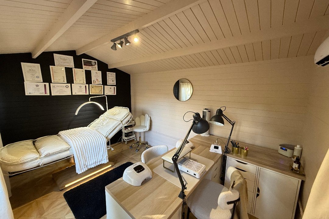 KMC Beauty, Stevenage, Hertfordshire