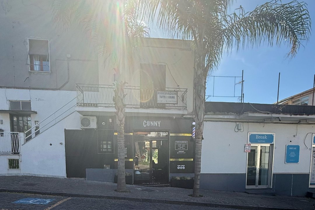 Conny Barber, Ponticelli, Napoli