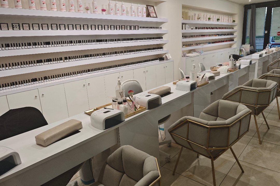 Sisters Nail, Novoli, Firenze