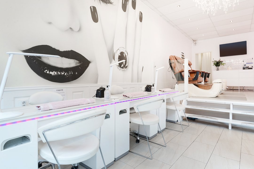 Nails Luxe, Broersveld, Zuid-Holland