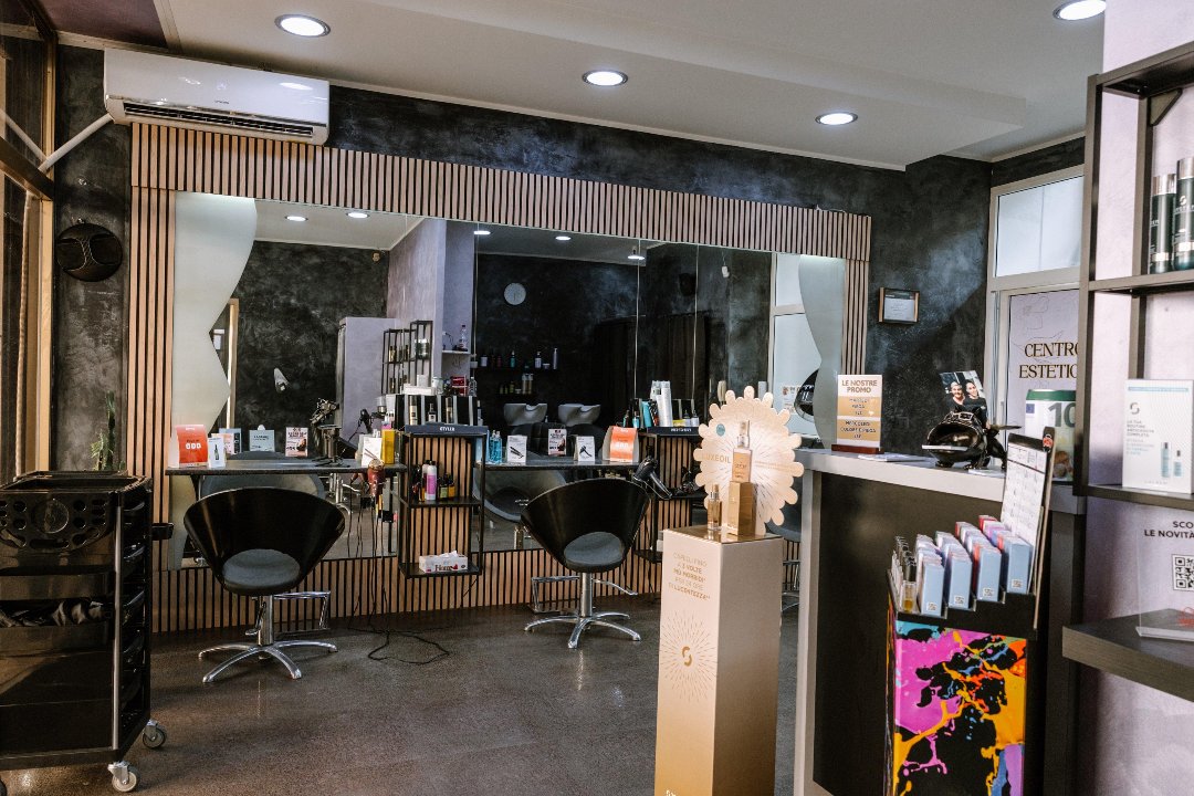 AR Beauty & Hair, Torraccia, Roma