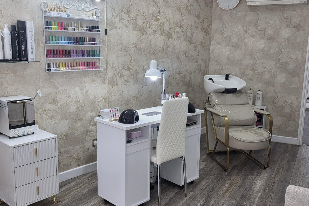 Happynailsbyjulia, Newington Green, London