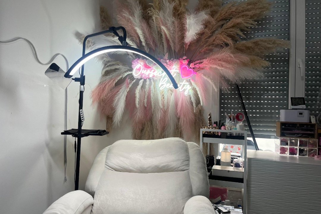 Sara, Bagnolet, Seine-Saint-Denis