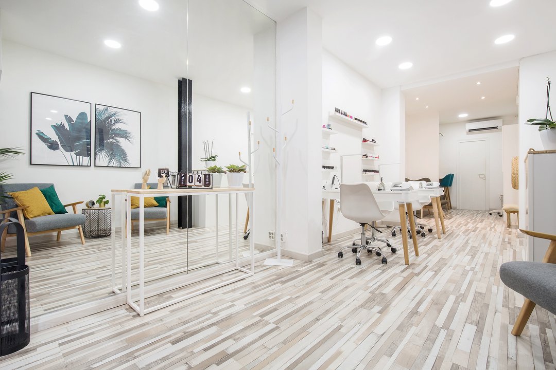 AC Estudio ,Nails Barberia Profesional, La Nova Esquerra de l'Eixample, Barcelona