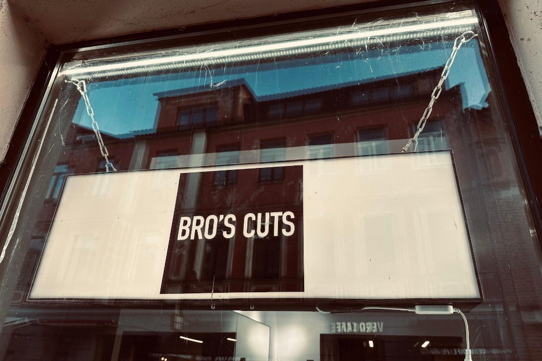 Bro's Cutz Barbers, Senamiestis, Kaunas