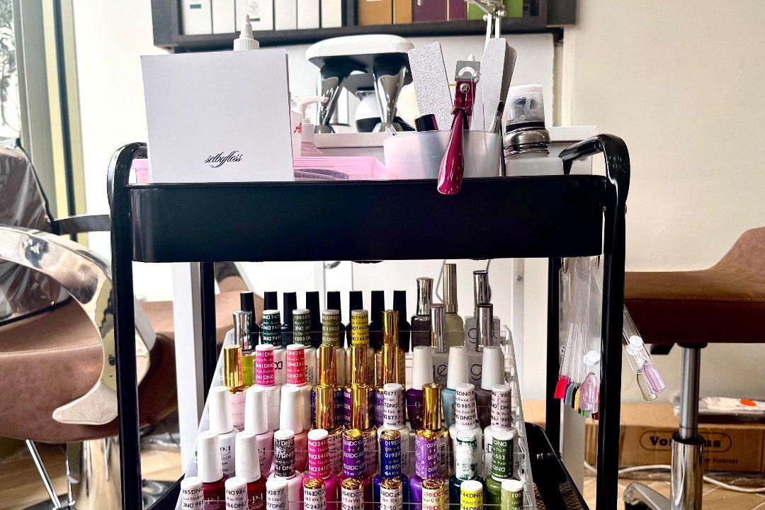 Set by Floss, St Johns Wood, London